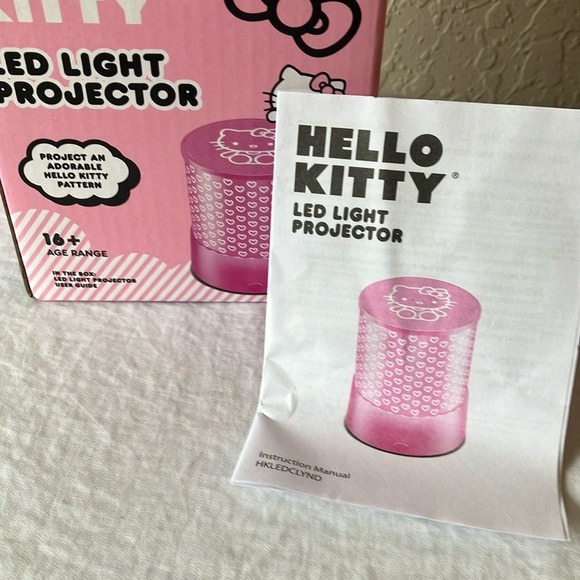 Hello Kitty: Pink LED Light Projector - Picture 12 of 16